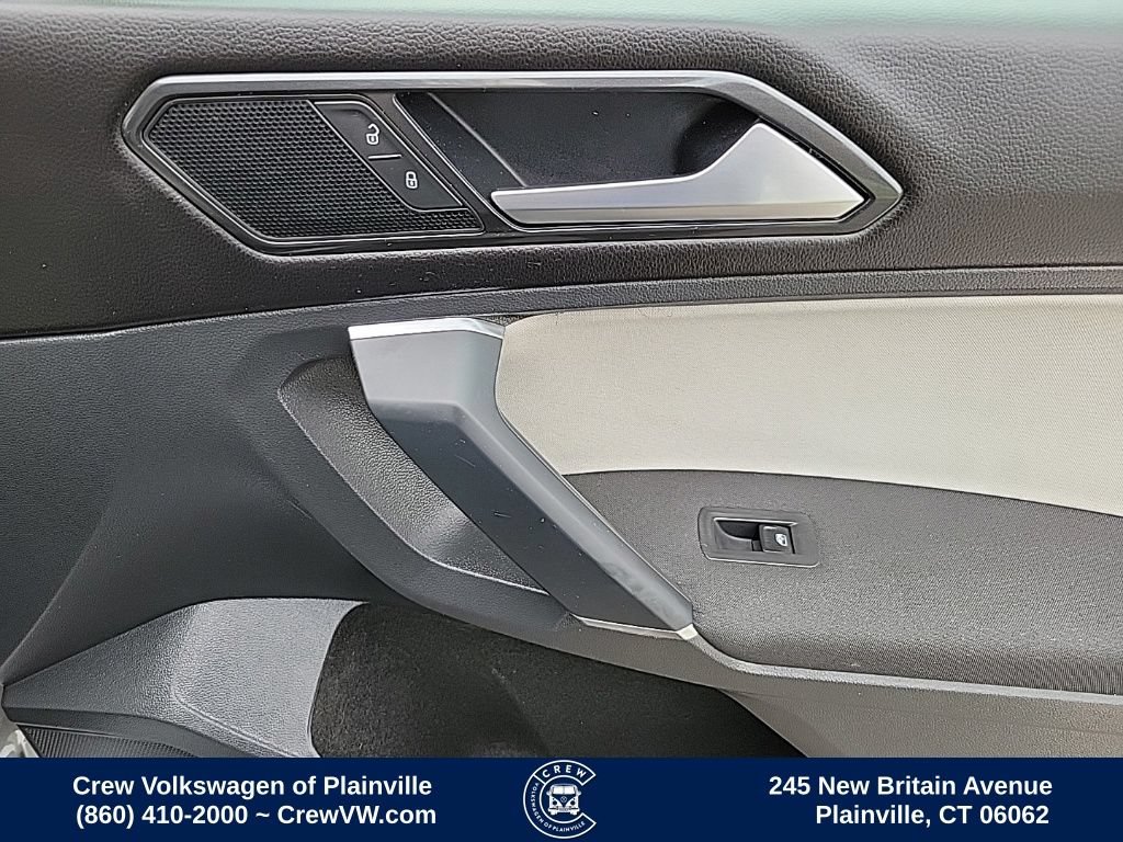 Used 2018 Volkswagen Tiguan S AWD/4WD image 42