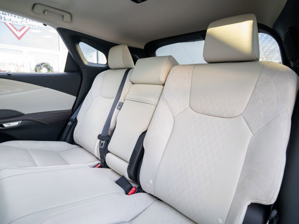 Used 2025 Lexus RX 350 w/ Convenience Package image 31