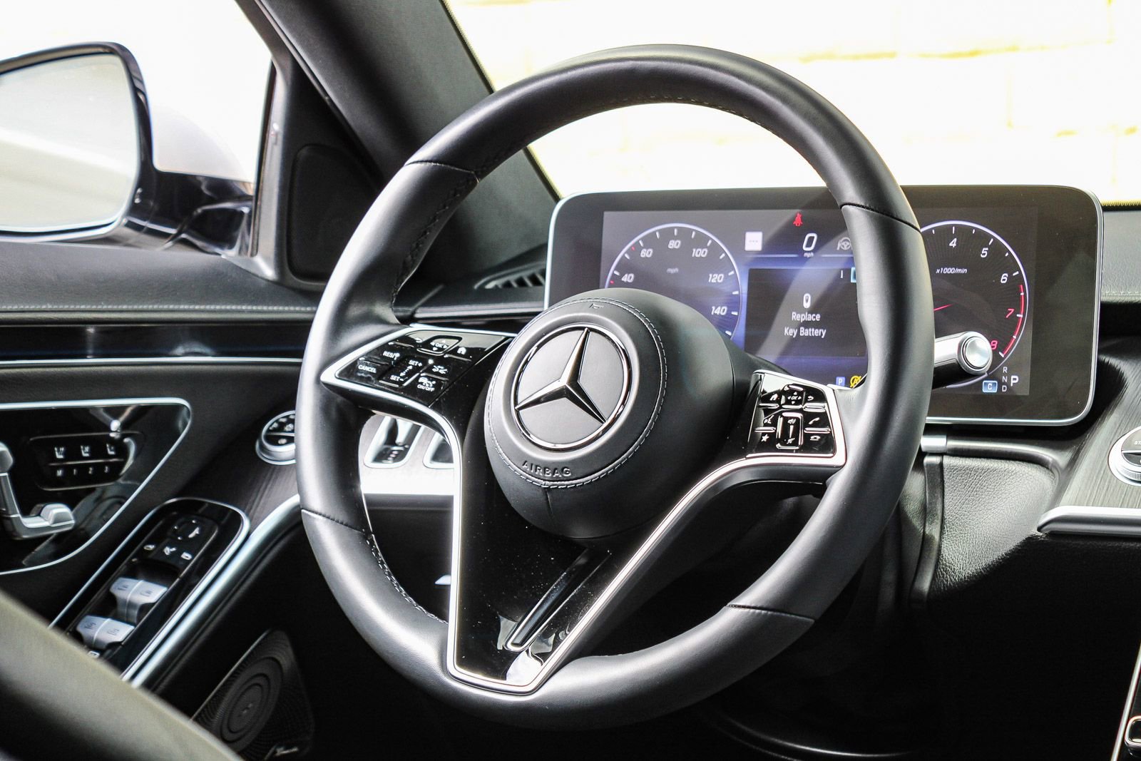 Certified 2022 Mercedes-Benz S 500 4MATIC image 16