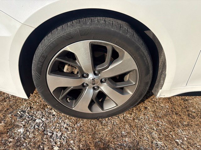Used 2020 Kia Optima S FWD image 8