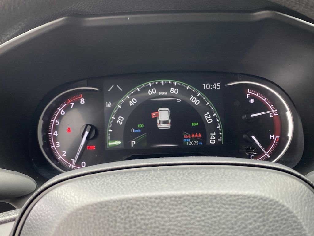 Certified 2025 Toyota RAV4 LE FWD image 36