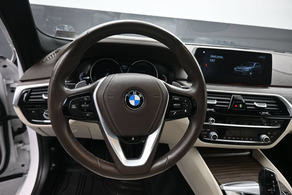 Used 2017 BMW 530i xDrive AWD/4WD image 16