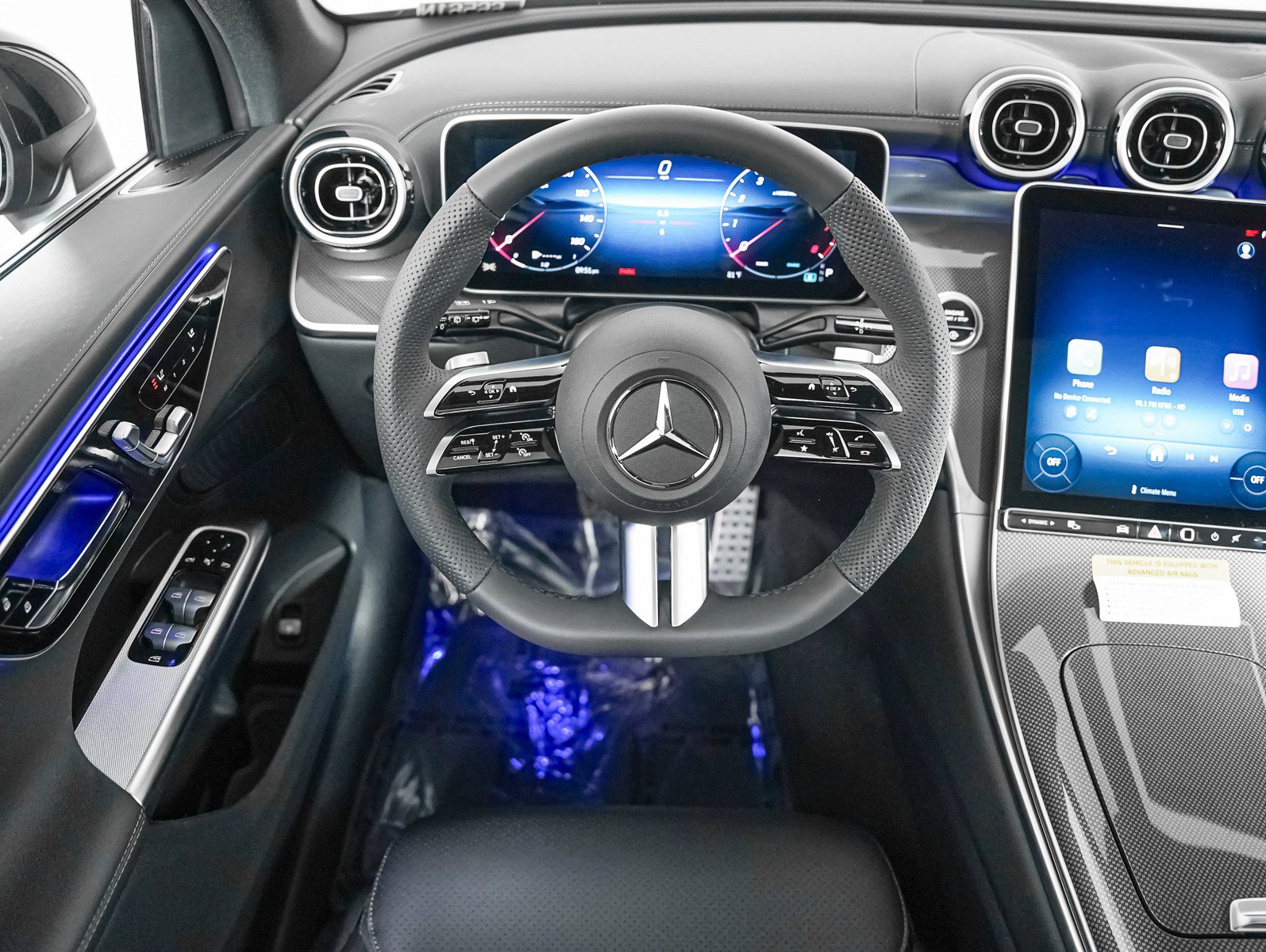 New 2026 Mercedes-Benz GLC 300 image 11