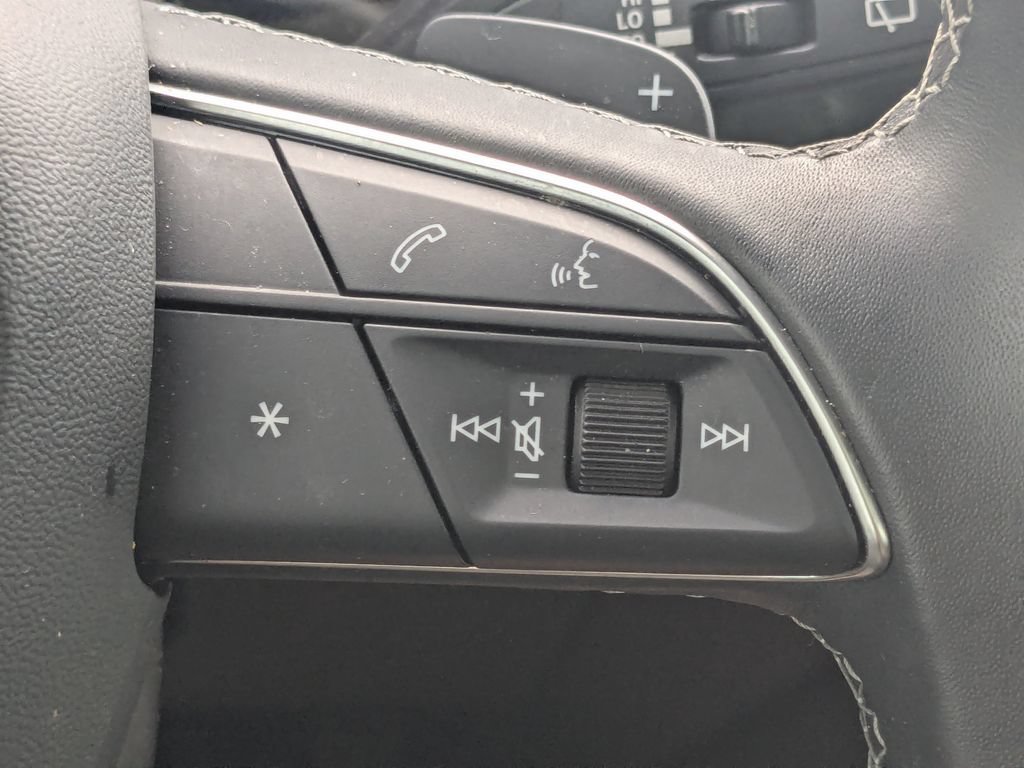 Used 2025 Audi Q8 Premium Plus AWD/4WD image 12