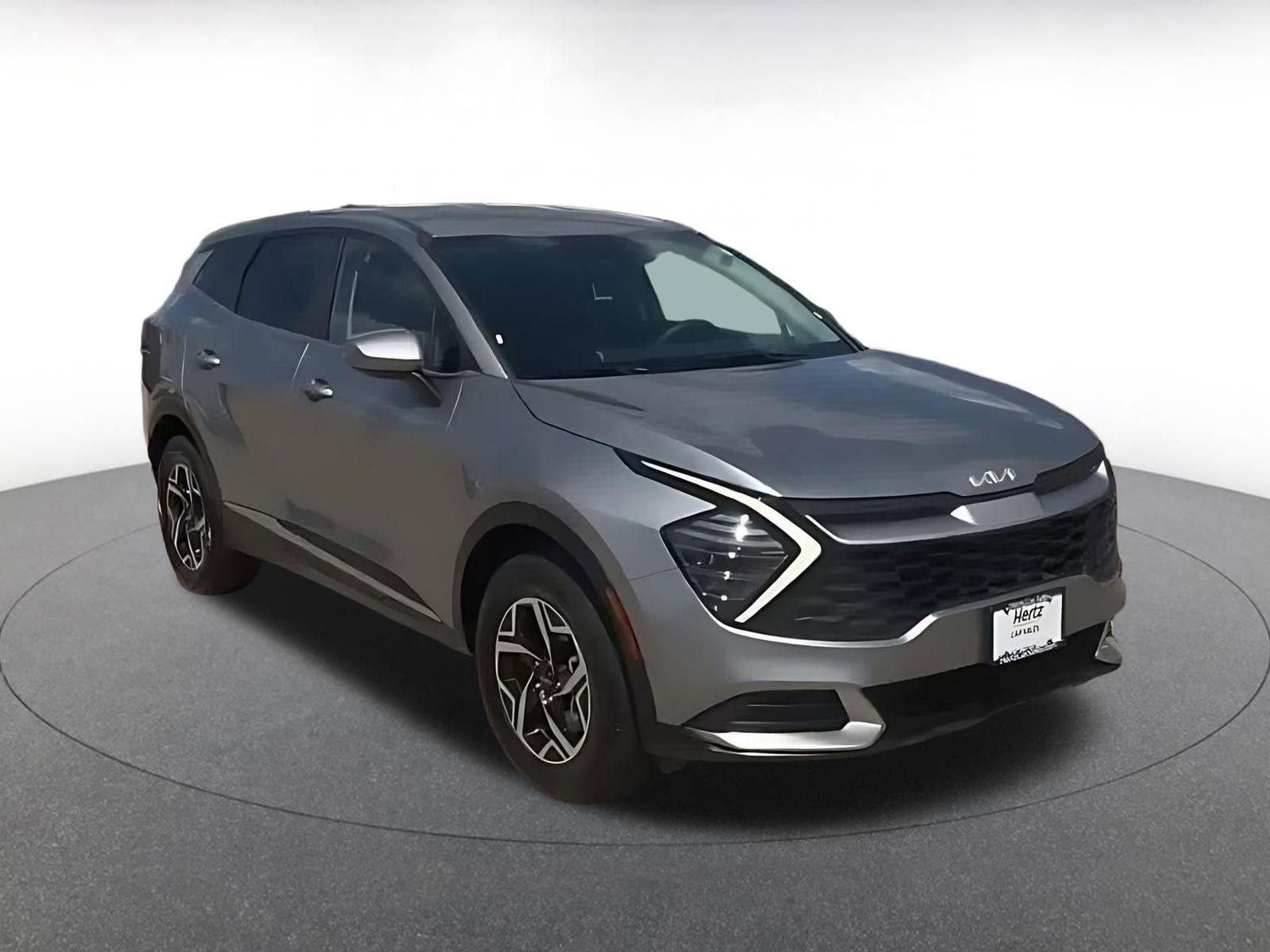 Used 2024 Kia Sportage LX image 3