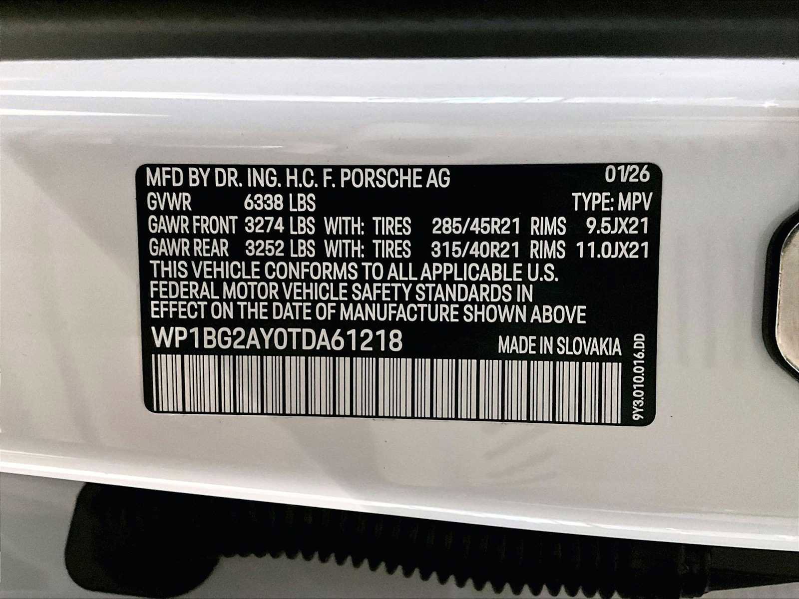 New 2026 Porsche Cayenne GTS image 32