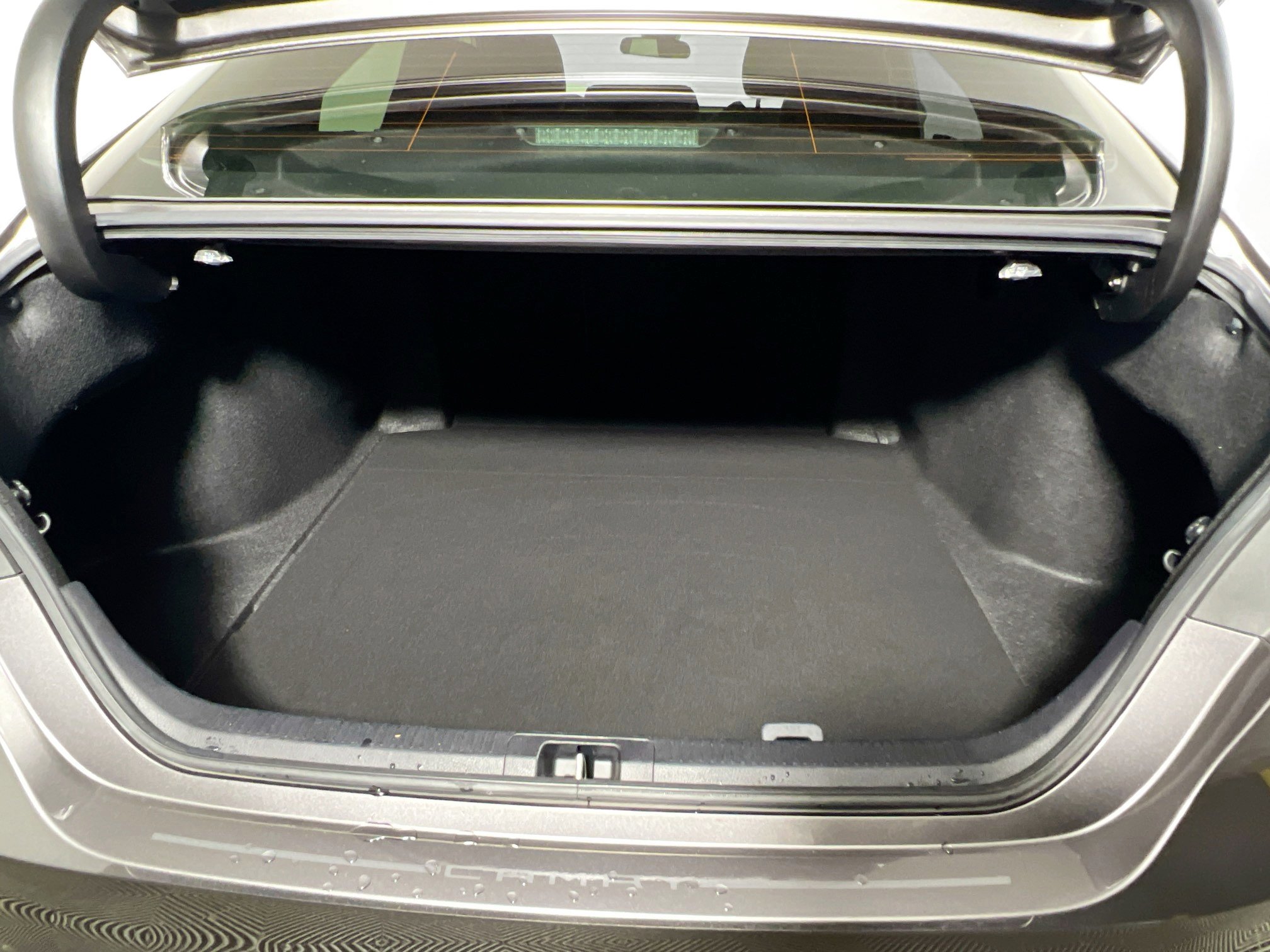 Used 2021 Toyota Camry LE w/ Carpet Mat Package (TMS) image 33