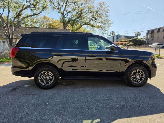 Certified 2025 Ford Expedition Active image 37