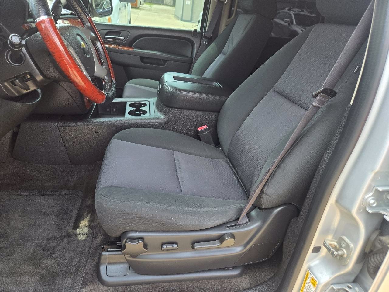 Used 2014 Chevrolet Tahoe LS RWD image 12