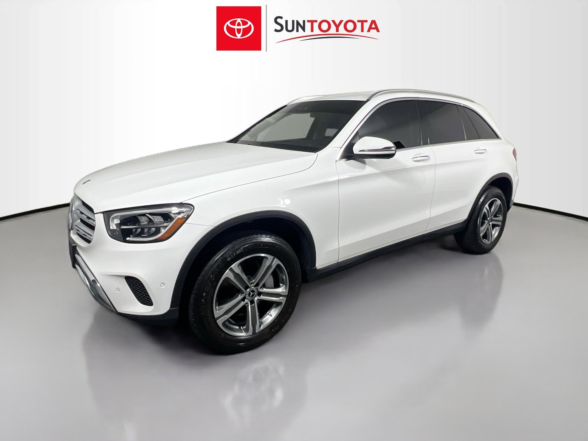 Used 2022 Mercedes-Benz GLC 300 4MATIC w/ Premium Package Lite image 9