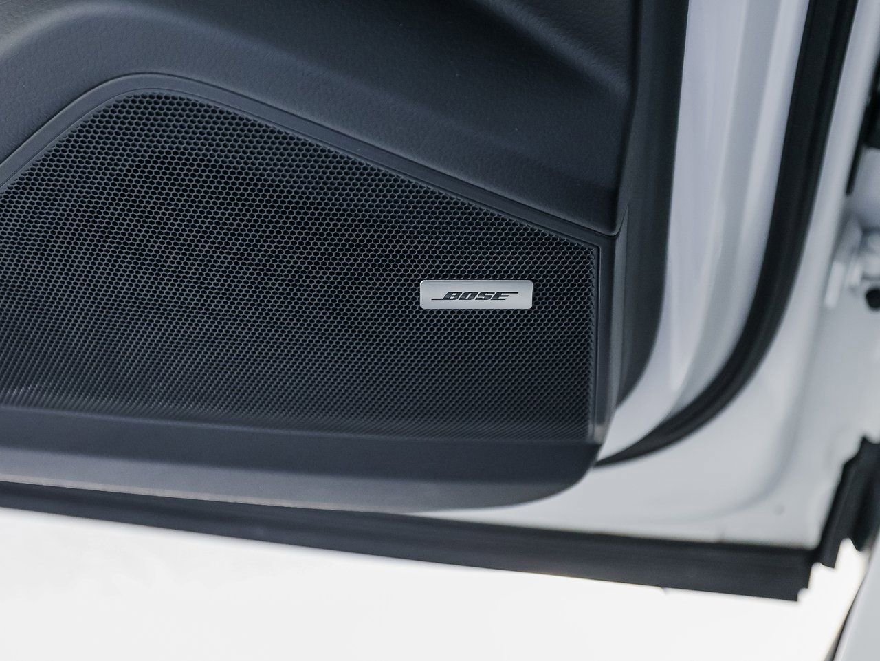 Certified 2025 Porsche Cayenne Coupe image 22