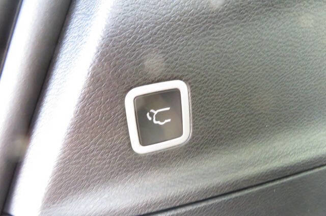 New 2026 Chrysler Pacifica Select image 11