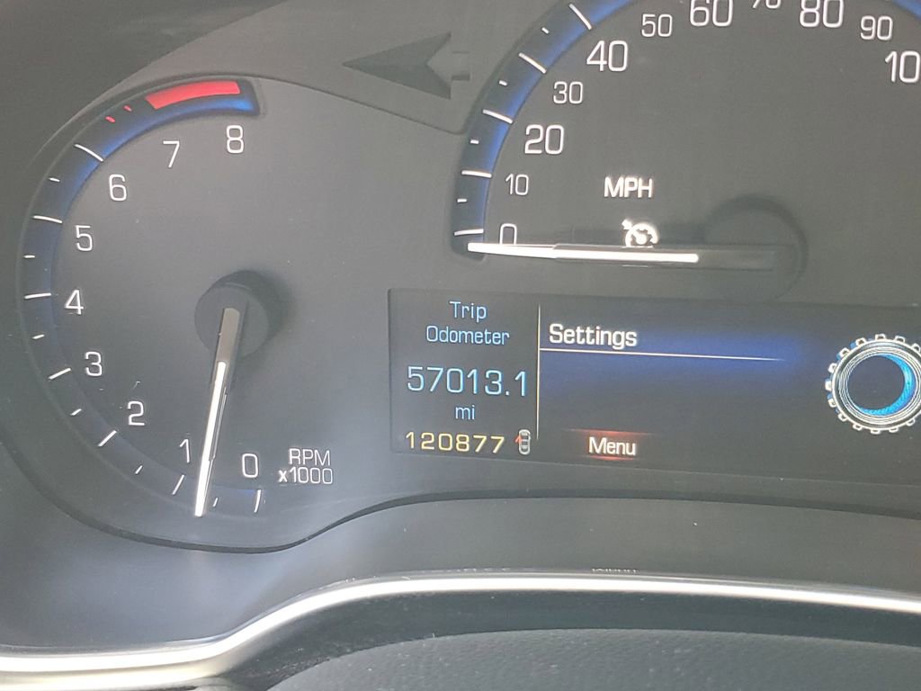 Used 2015 Cadillac SRX Luxury w/ Driver Awareness Package FWD image 11