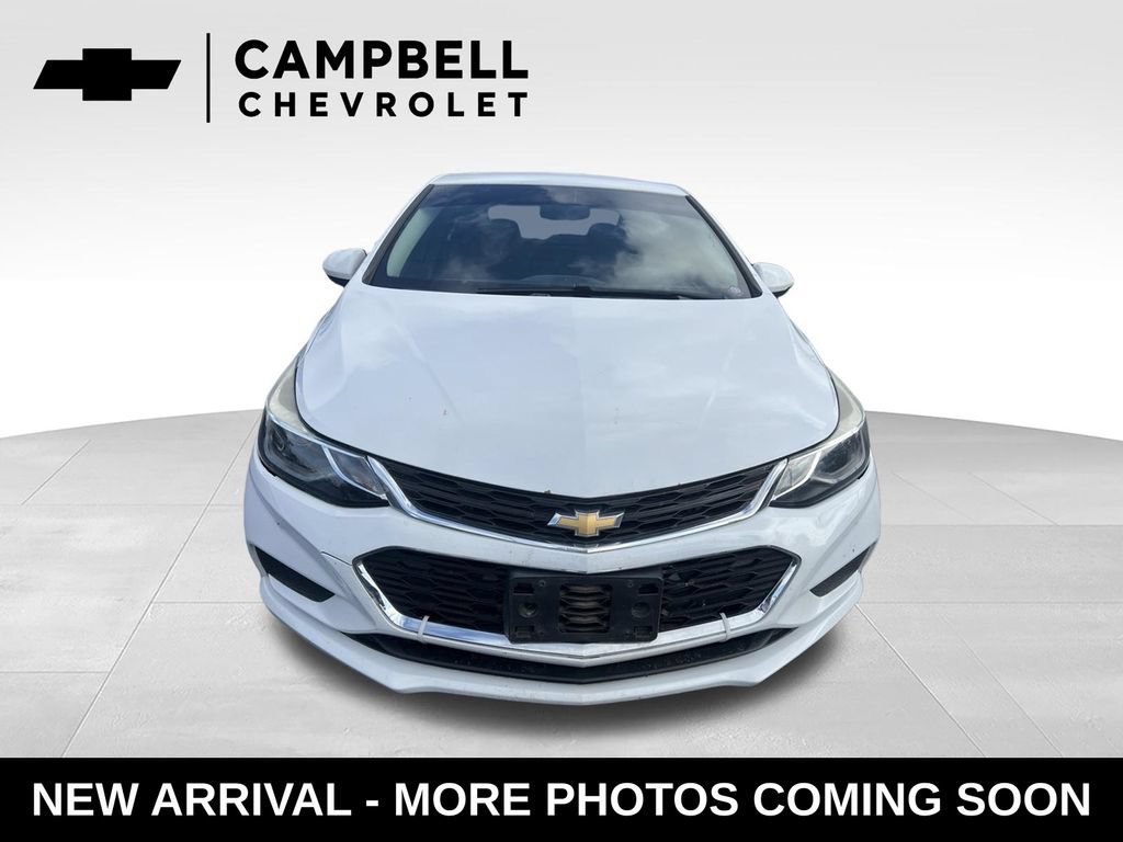 Used 2018 Chevrolet Cruze LT FWD image 9