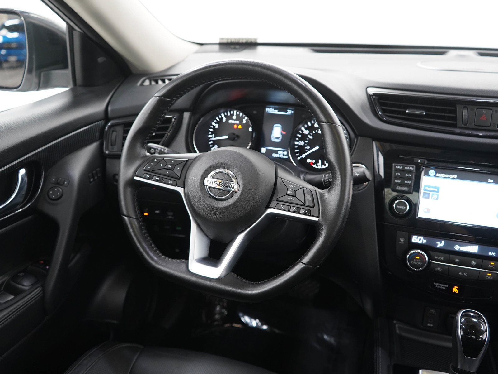 Used 2017 Nissan Rogue SL w/ SL Premium Package AWD/4WD image 14