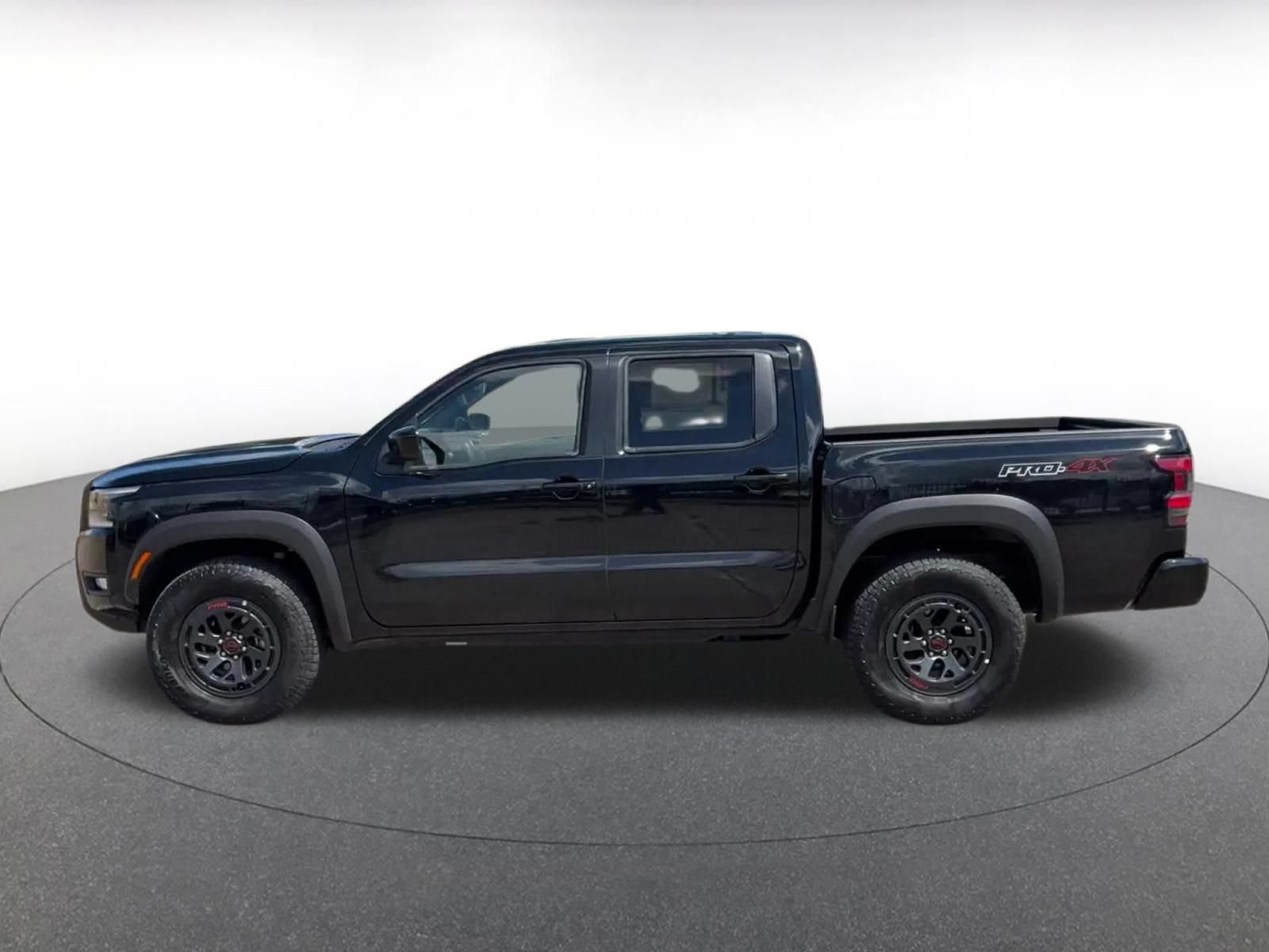 Used 2026 Nissan Frontier PRO-4X AWD/4WD image 8