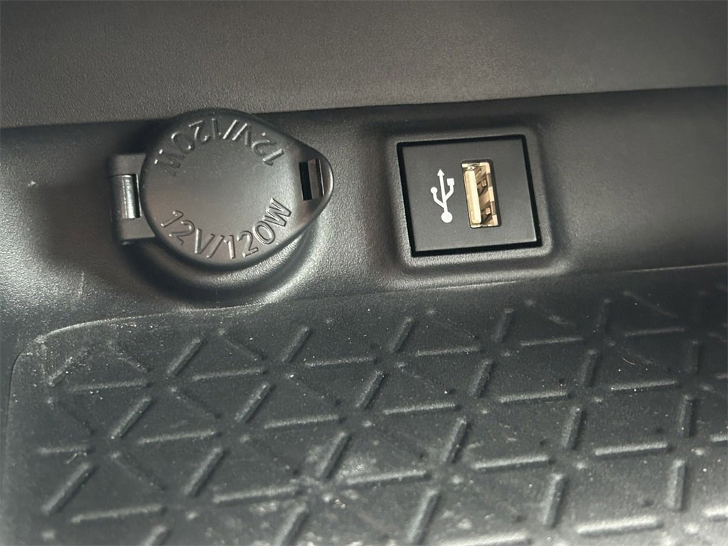 Used 2024 Toyota RAV4 XLE Premium image 29