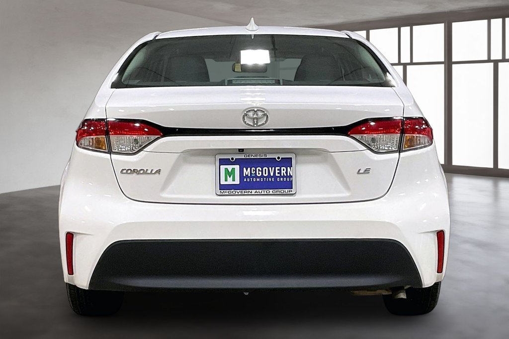 Used 2023 Toyota Corolla LE FWD image 6