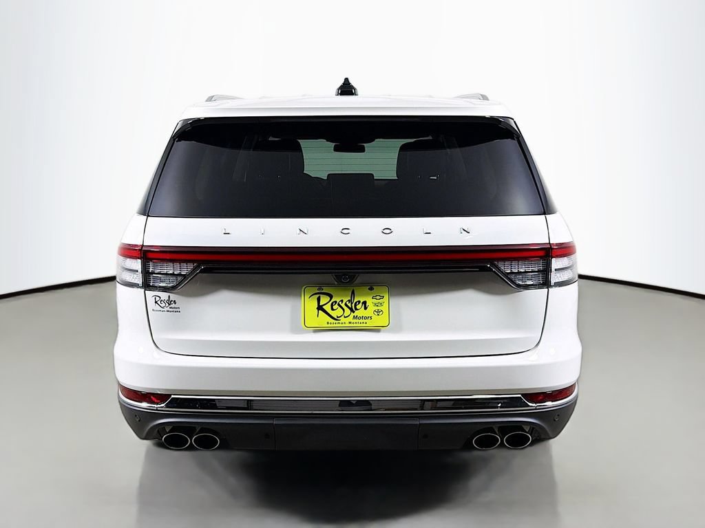 Used 2025 Lincoln Aviator Reserve AWD/4WD image 7