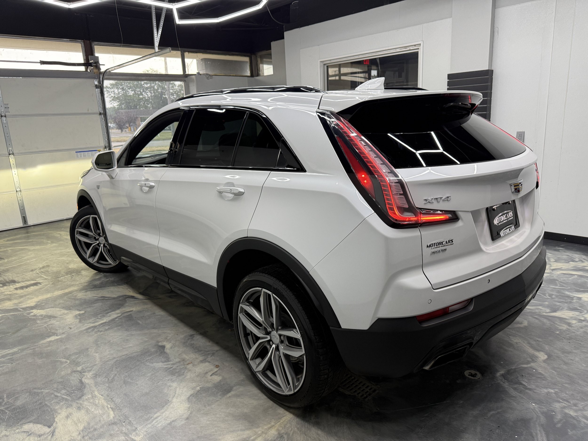 Used 2020 Cadillac XT4 Sport w/ Sun And Sound Package AWD/4WD image 5