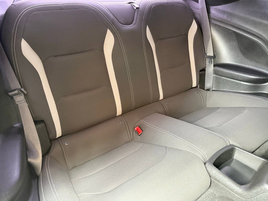 Used 2018 Chevrolet Camaro SS image 18