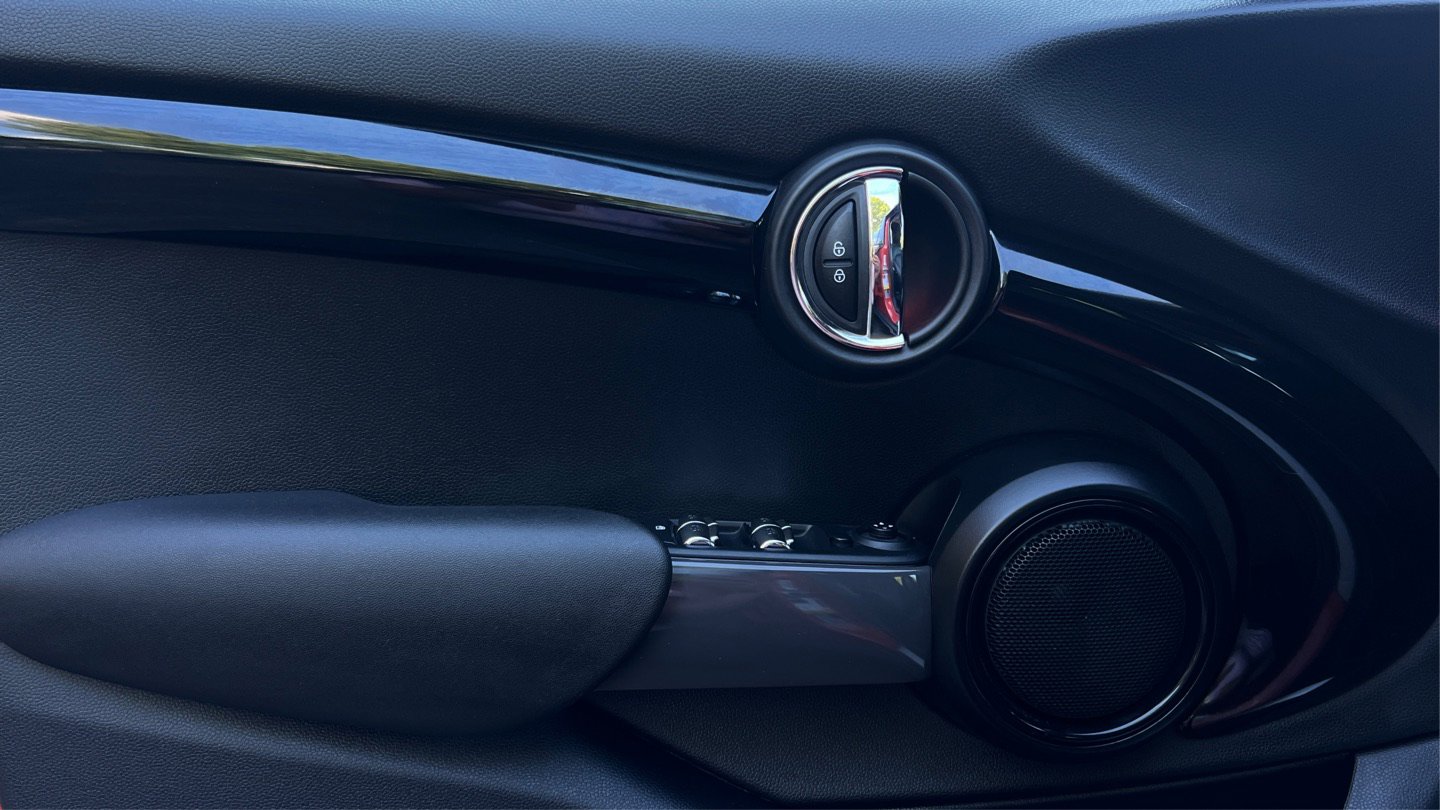 Used 2021 MINI Cooper S FWD image 40