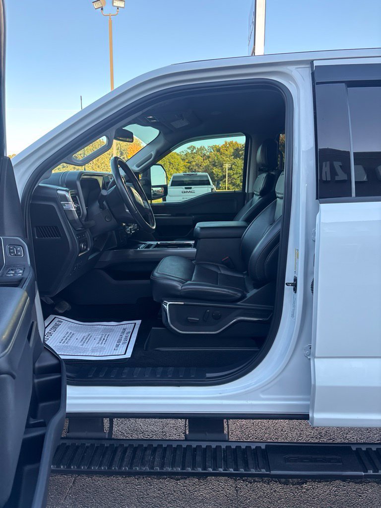 Used 2024 Ford F350 Lariat w/ Lariat Ultimate Package AWD/4WD image 11