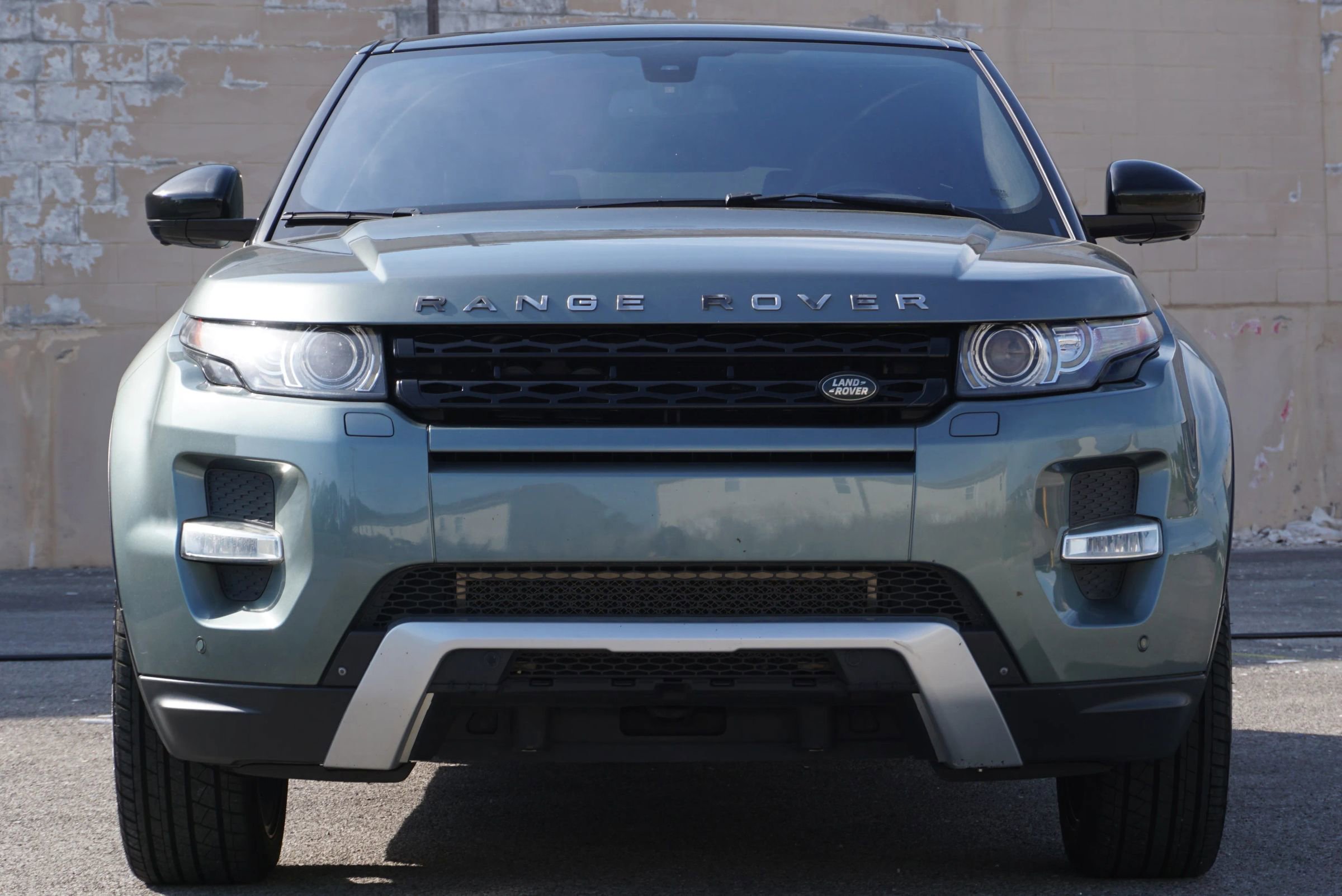 Used 2015 Land Rover Range Rover Evoque Dynamic AWD/4WD image 2