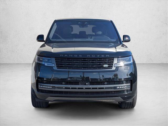 Used 2023 Land Rover Range Rover SE AWD/4WD image 2