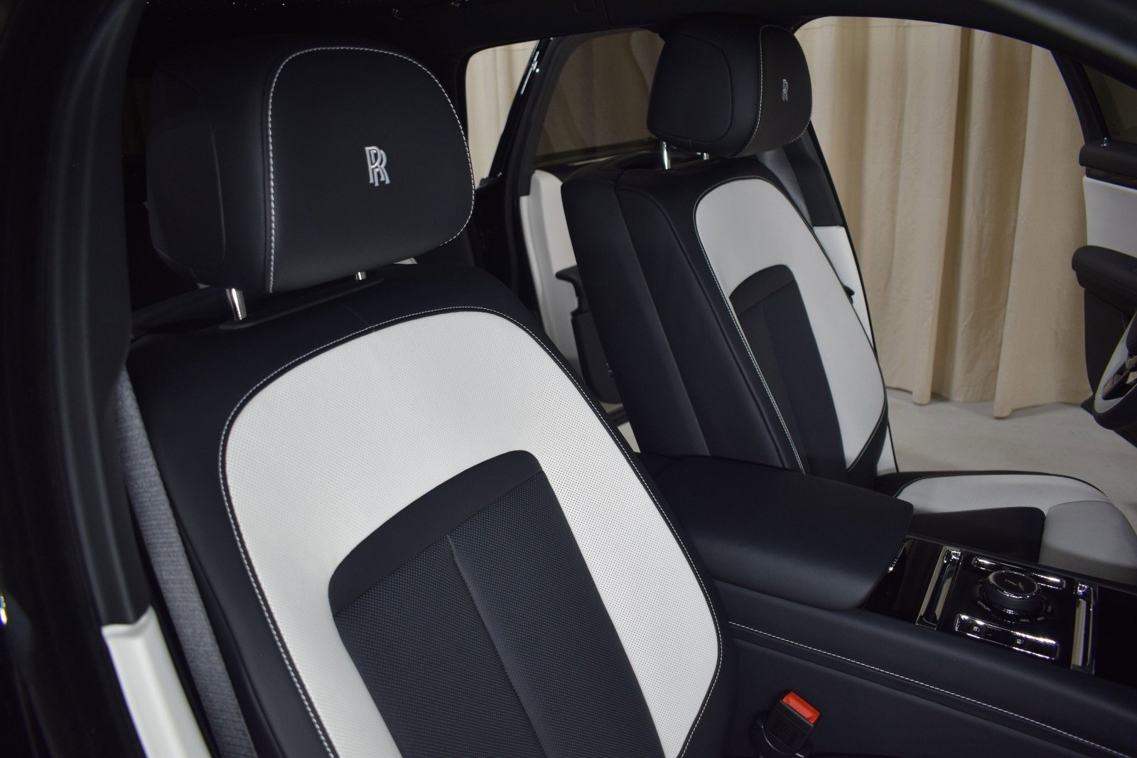 Certified 2024 Rolls-Royce Ghost image 25