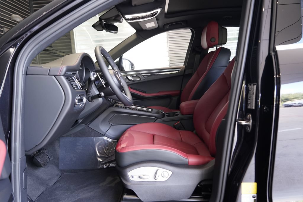New 2026 Porsche Macan S AWD/4WD image 10