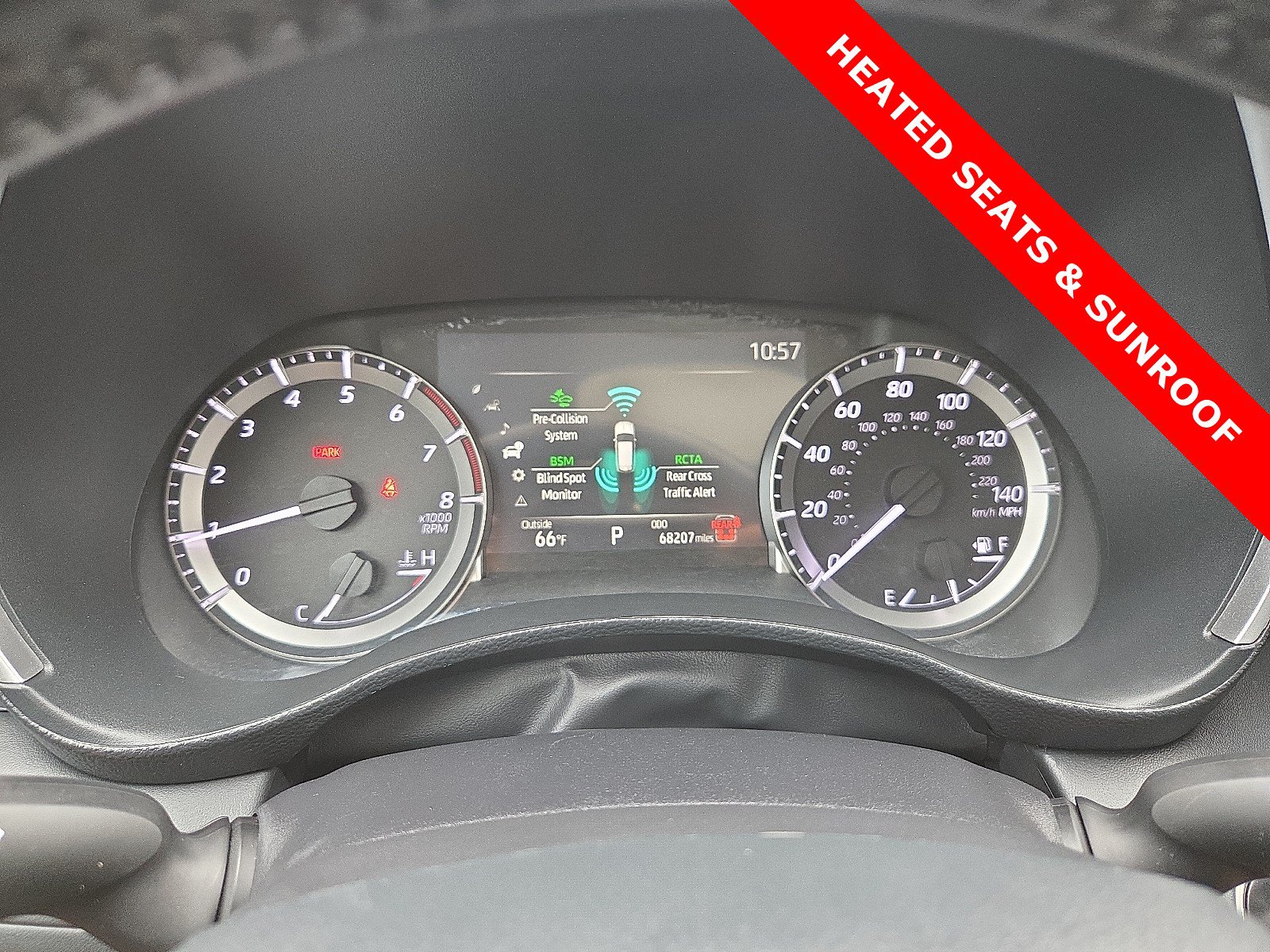 Used 2024 Toyota Highlander XLE FWD image 23