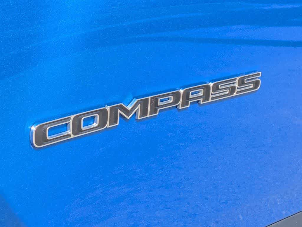 Used 2025 Jeep Compass Limited AWD/4WD image 16