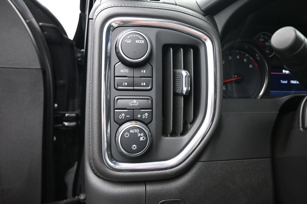 Used 2021 Chevrolet Silverado 1500 LT AWD/4WD image 8
