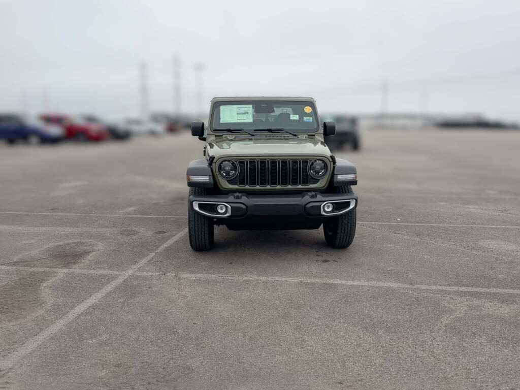 New 2026 Jeep Gladiator Sport image 2