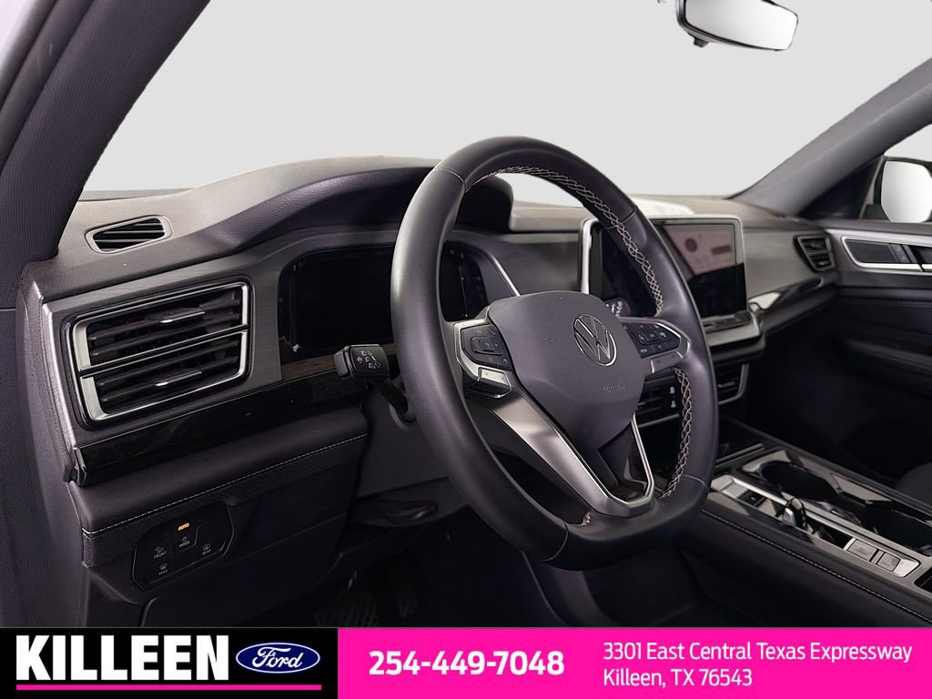 Used 2025 Volkswagen Atlas Cross Sport SE FWD image 10