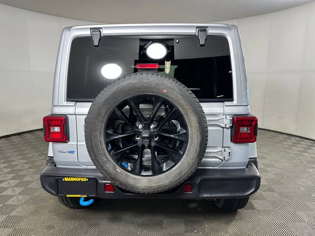 Used 2023 Jeep Wrangler Unlimited Sahara w/ Cold Weather Group AWD/4WD image 4