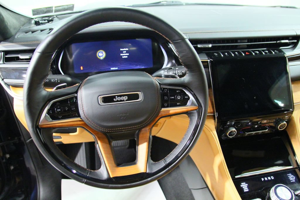Used 2024 Jeep Grand Cherokee Summit AWD/4WD image 19