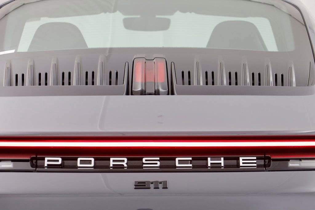 Used 2025 Porsche 911 Carrera image 22