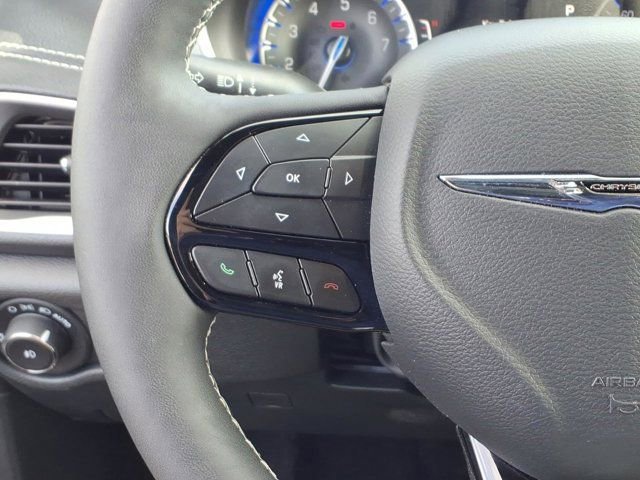 Used 2024 Chrysler Pacifica Touring-L w/ S Appearance Package image 18