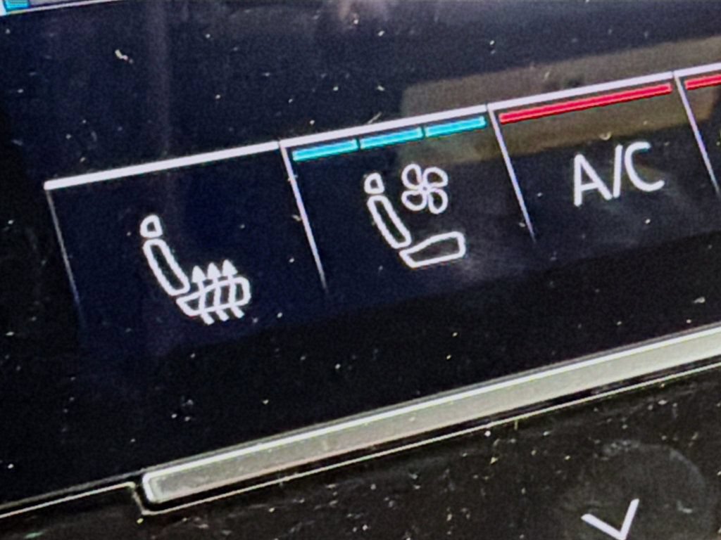 New 2026 Audi SQ8 Prestige AWD/4WD image 21