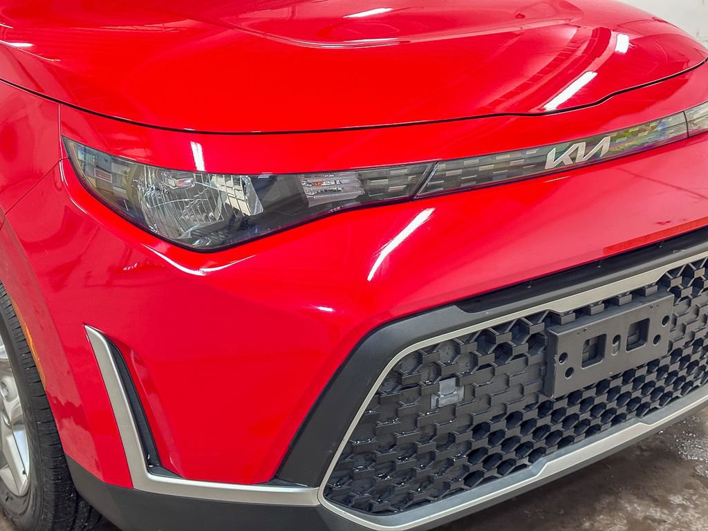 Used 2023 Kia Soul LX w/ LX Technology Package image 15