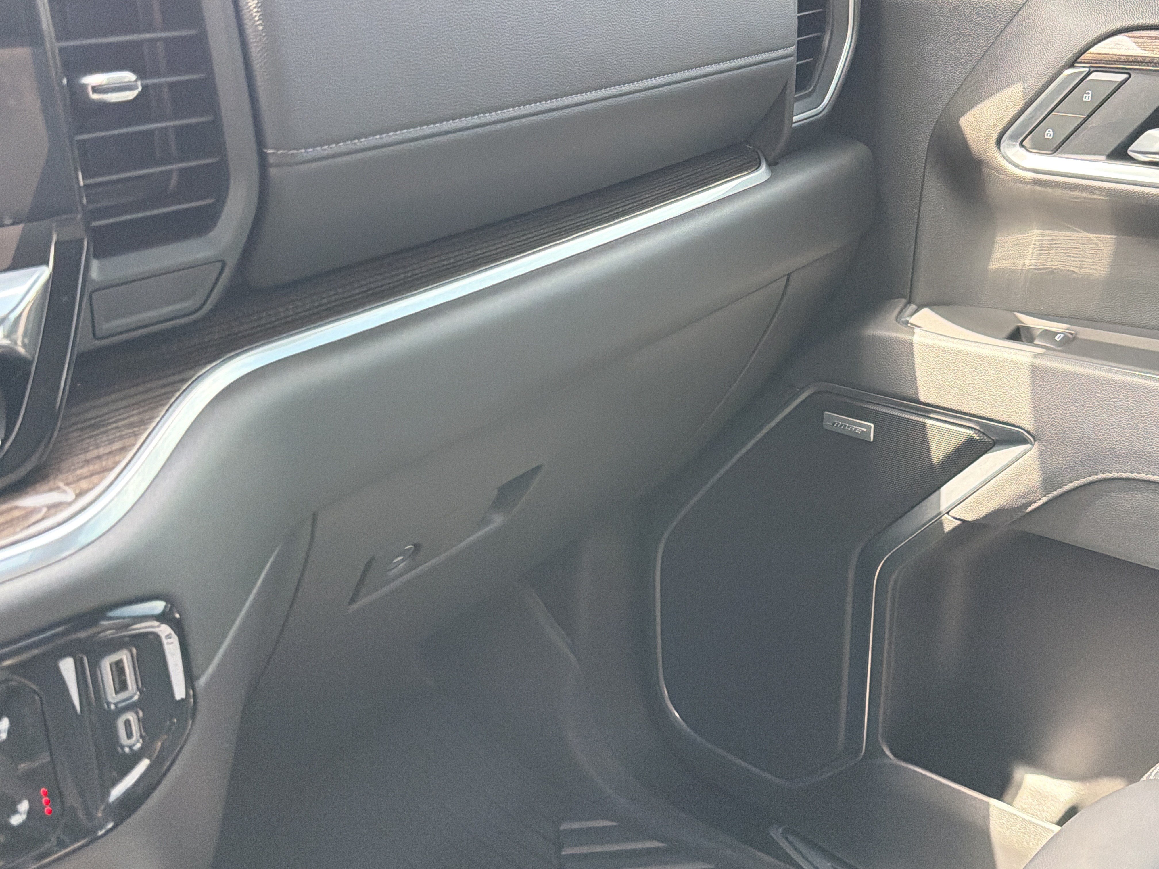 Used 2025 Chevrolet Silverado 1500 RST AWD/4WD image 41
