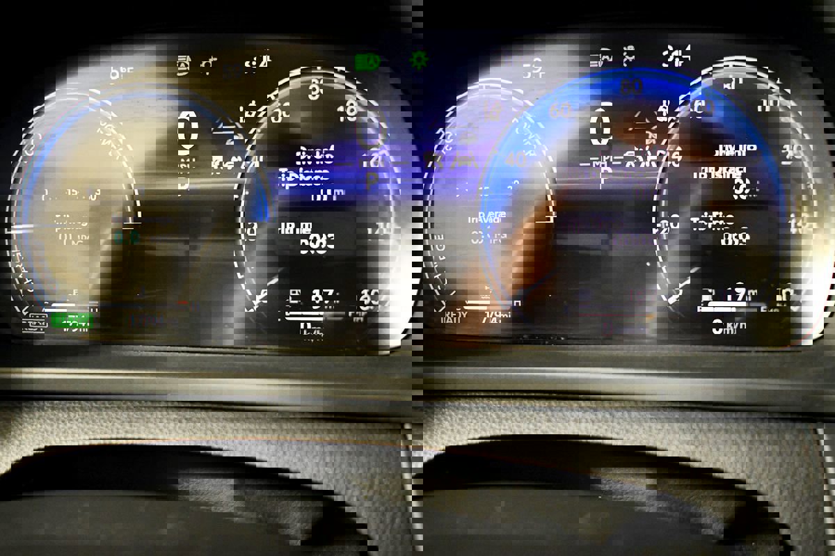 Used 2023 Toyota Crown Platinum image 28