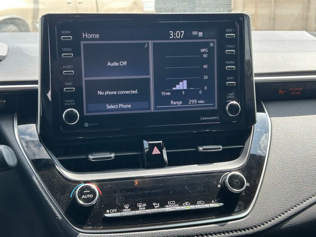 Used 2021 Toyota Corolla SE image 19