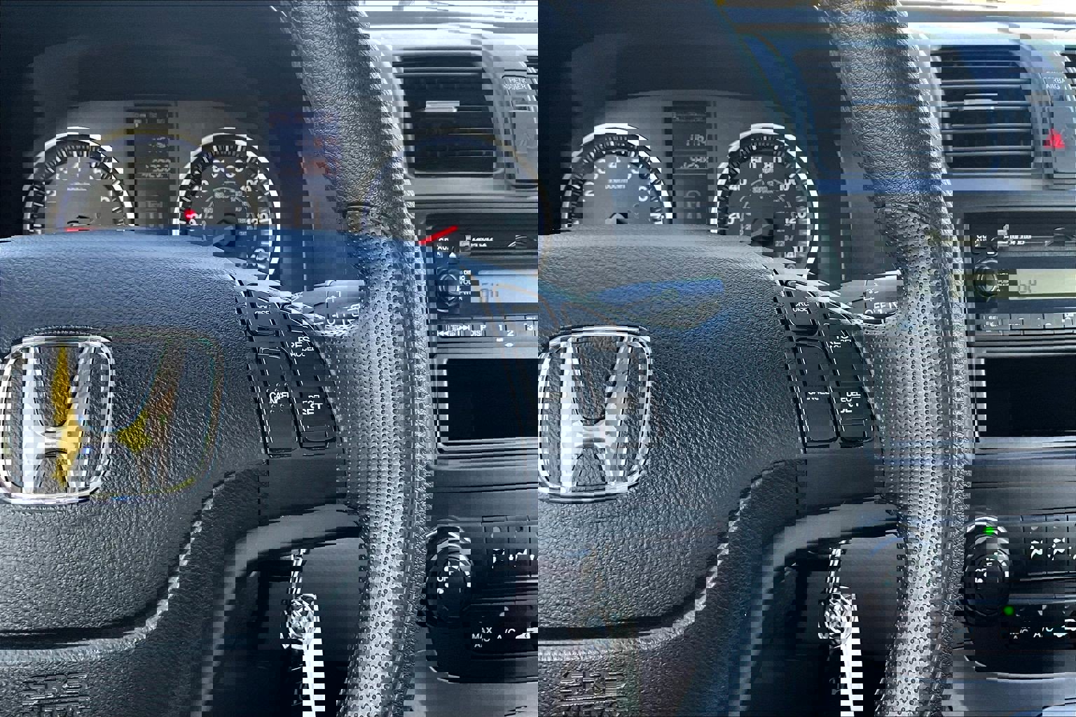 Used 2011 Honda CR-V LX image 20