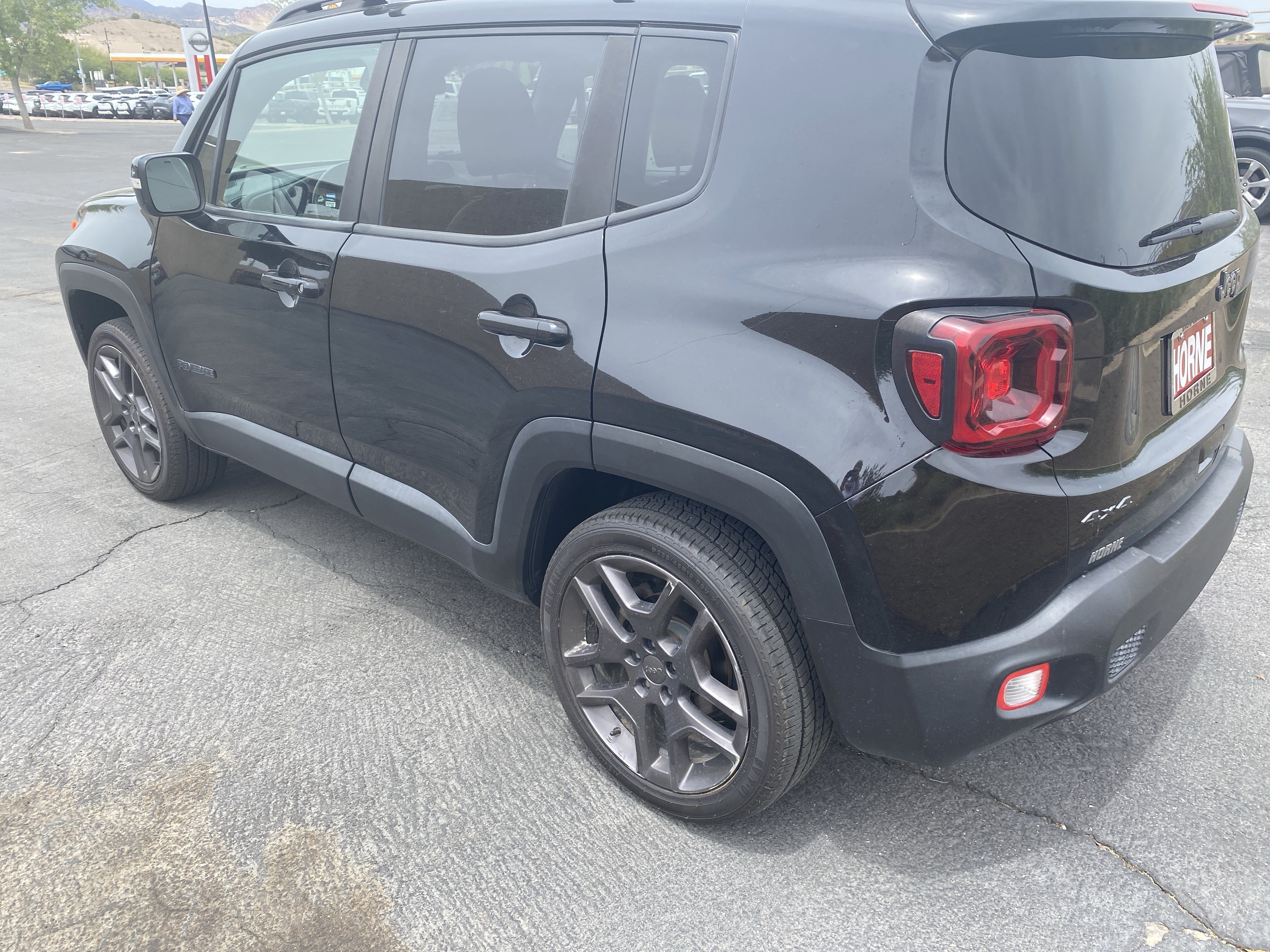 Used 2020 Jeep Renegade Altitude AWD/4WD image 2