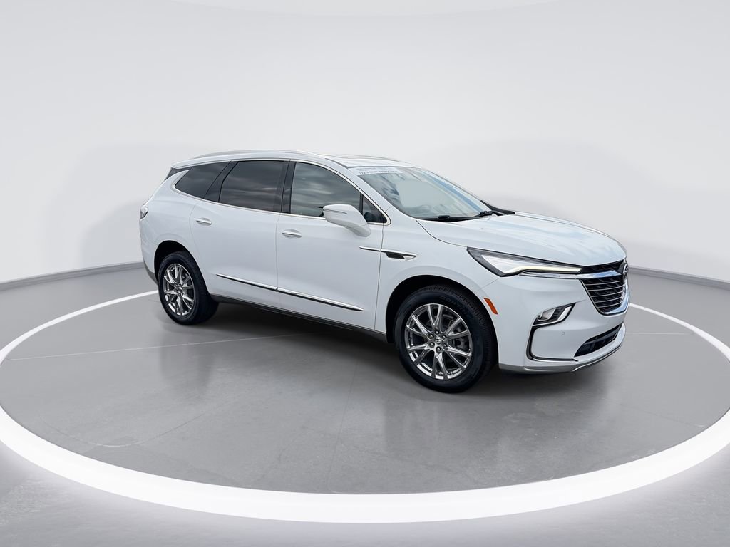 Used 2024 Buick Enclave Essence w/ Experience Buick Package AWD/4WD image 2