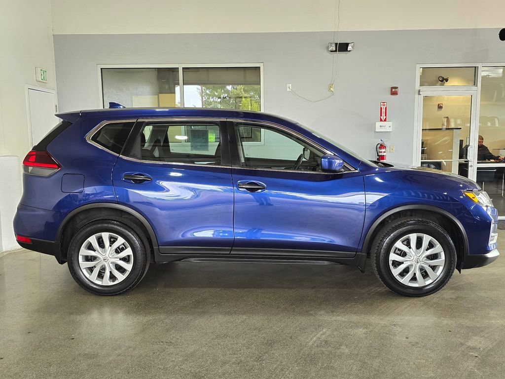 Used 2018 Nissan Rogue S AWD/4WD image 4