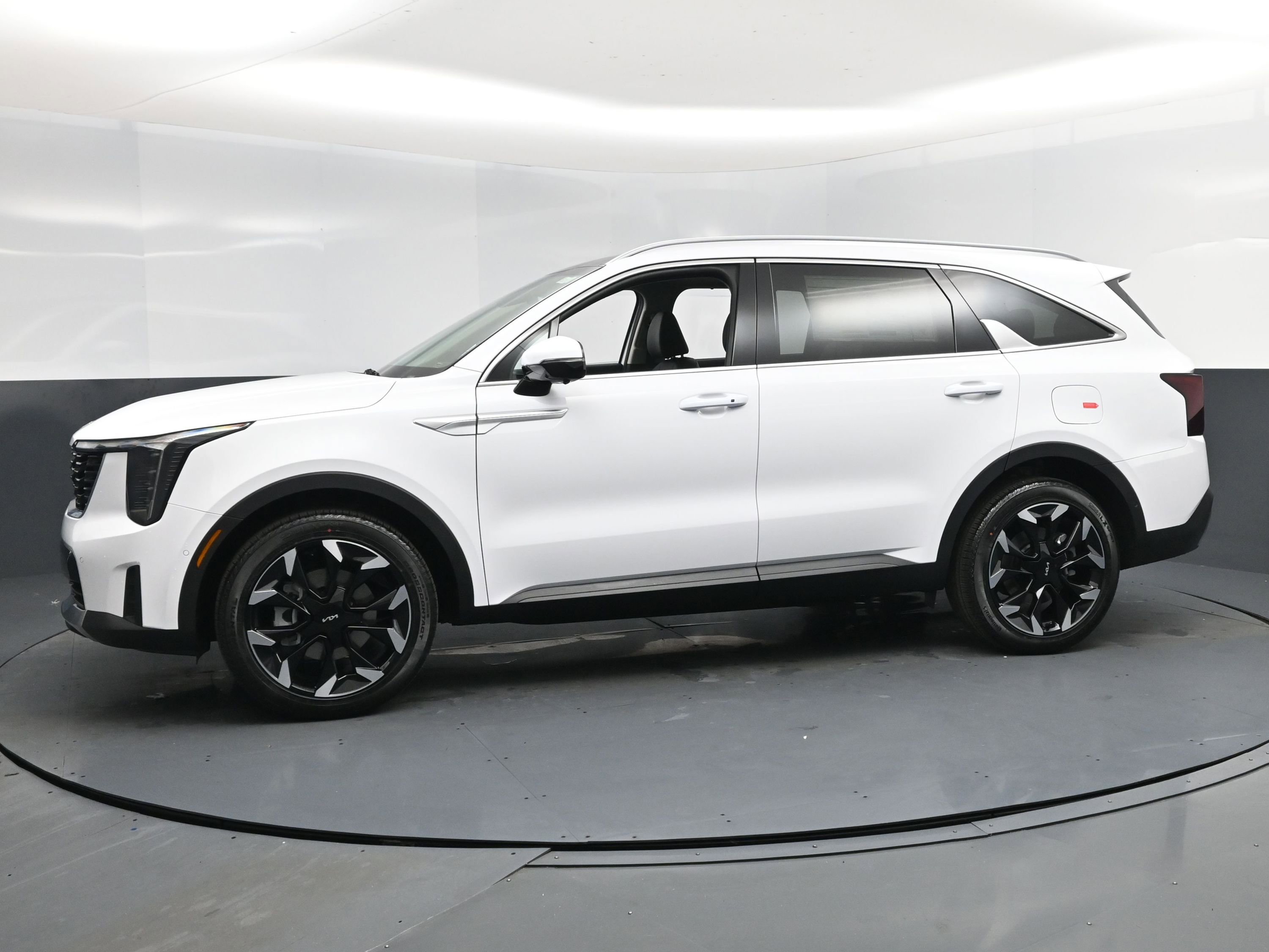 New 2026 Kia Sorento SX image 3